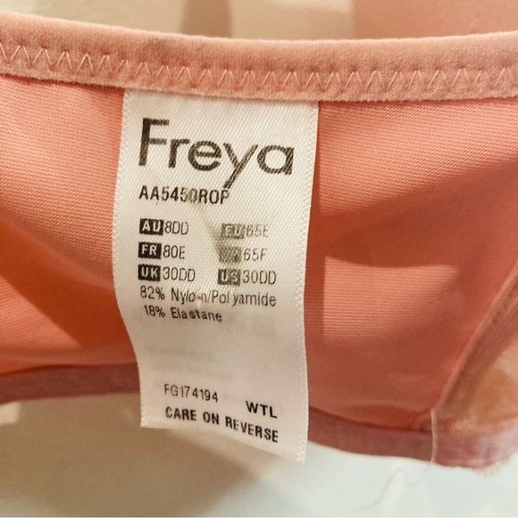 FREYA Sz 30DD Offbeat Plunge T-shirt Adjustable Strap Hook Eye Closure Bra - Picture 8 of 11